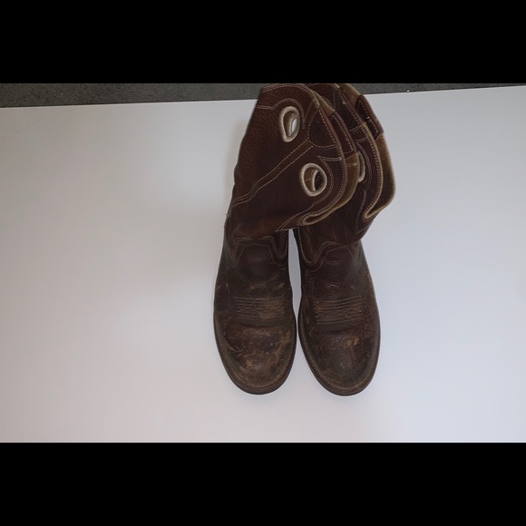 Ariat Other - Men’s Ariat Heritage Roughstock Western Boot•SZ 8D